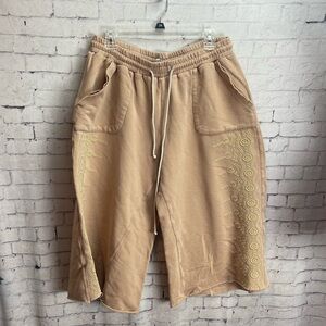 Ivy Jane wide leg cropped pants size large tan